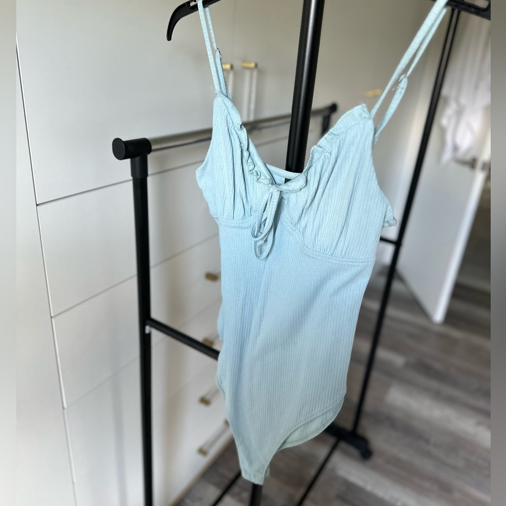 Teal crop top, worn once, M
